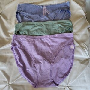 Bundle Of 3 Victoria's Secret Hi Cut Panties Underwear‎ Size Large 7